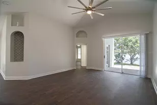 8635 Manassas Rd, Tampa, FL 33635 - Photo 7