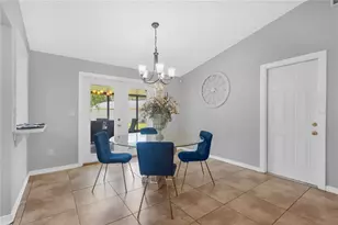 819 Jacaranda Dr, Oldsmar, FL 34677 - Photo 5