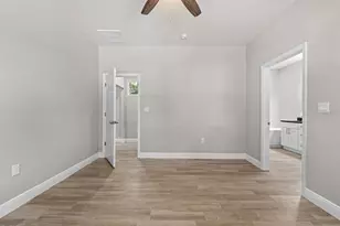 9609 Takomah Trail, Tampa, FL 33617 - Photo 21