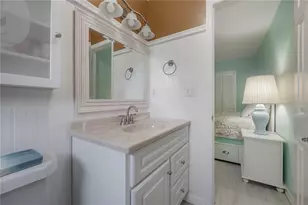 2960 59th Street S, Gulfport, FL 33707 - Photo 17