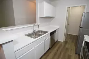 1400 Gandy Blvd N, Saint Petersburg, FL 33702 - Photo 9