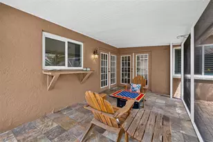 495 St Tropez Cir NE, Saint Petersburg, FL 33703 - Photo 19