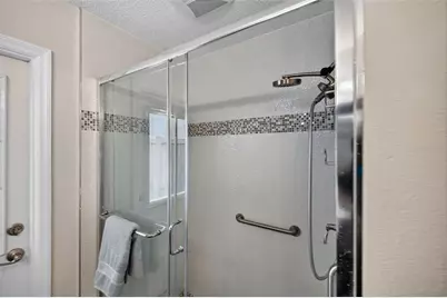 495 St Tropez Circle NE, Saint Petersburg, FL 33703 - Photo 17