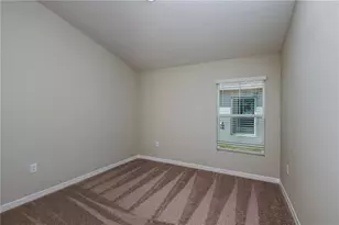 36644 Thornhedge Dr, Zephyrhills, FL 33541 - Photo 15