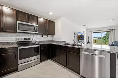 35397 Spruce Knob Court, Dade City, FL 33525 - Photo 13
