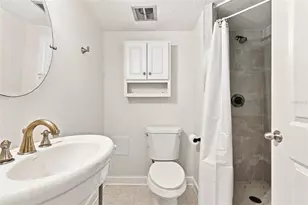 4435 1st St NE, Saint Petersburg, FL 33703 - Photo 9