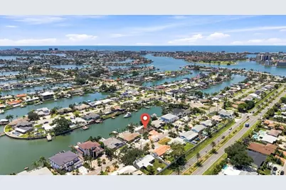 7852 Causeway Boulevard S, Saint Petersburg, FL 33707 - Photo 55