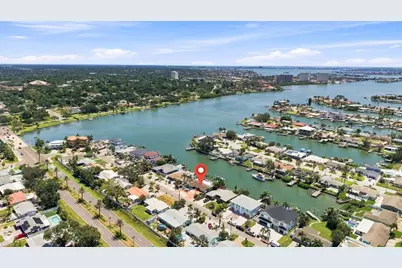 7852 Causeway Boulevard S, Saint Petersburg, FL 33707 - Photo 3