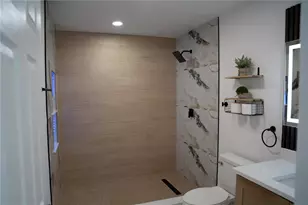 9224 Camino Villa Blvd, Tampa, FL 33635 - Photo 23