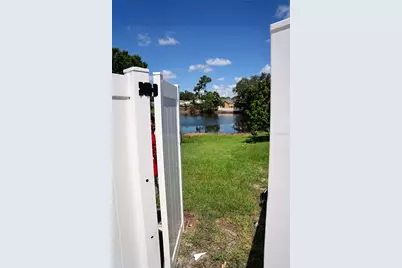 9224 Camino Villa Boulevard, Tampa, FL 33635 - Photo 33