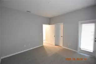 8319 King Blossom Ct, Tampa, FL 33615 - Photo 19
