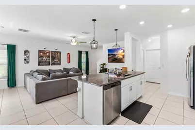 6402 Back Forty Loop, Zephyrhills, FL 33541 - Photo 17