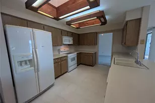 7006 120th St, Seminole, FL 33772 - Photo 11