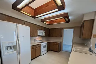 7006 120th St, Seminole, FL 33772 - Photo 15