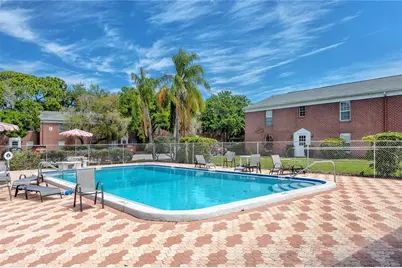 8542 10th Street N #C, Saint Petersburg, FL 33702 - Photo 15