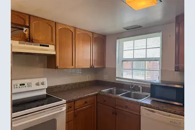 8542 10th Street N #C, Saint Petersburg, FL 33702 - Photo 3