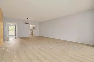 2383 Netherlands Dr, Clearwater, FL 33763 - Photo 9