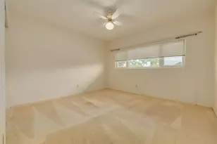 2383 Netherlands Dr, Clearwater, FL 33763 - Photo 19