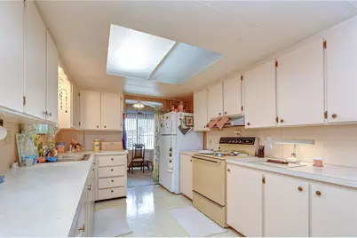35144 Ada Avenue, Zephyrhills, FL 33541 - Photo 9
