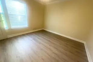 18335 Bridle Club Dr, Tampa, FL 33647 - Photo 9
