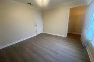 18335 Bridle Club Dr, Tampa, FL 33647 - Photo 11