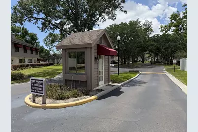819 Oak Park Place, Brandon, FL 33511 - Photo 17