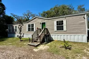 9825 Leguna St, New Port Richey, FL 34654 - Photo 1