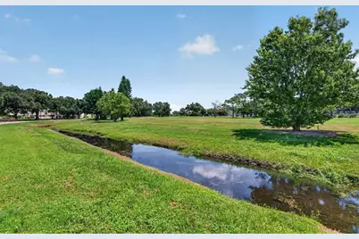 2280 World Parkway Boulevard #18, Clearwater, FL 33763 - Photo 25
