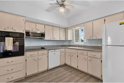 2280 World Parkway Boulevard #18, Clearwater, FL 33763 - Photo 45