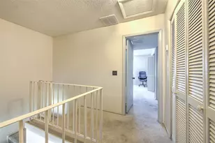 14454 Reuter Strasse Cir, Tampa, FL 33613 - Photo 19