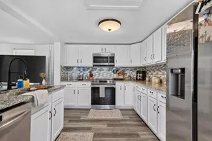4804 71st St N, Saint Petersburg, FL 33709 - Photo 11