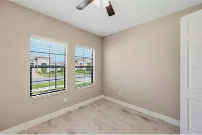 14519 Woodland Spur Drive, Lithia, FL 33547 - Photo 9