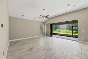 14519 Woodland Spur Dr, Lithia, FL 33547 - Photo 5