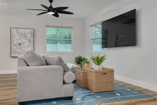 511 25th Ave N, Saint Petersburg, FL 33704 - Photo 15