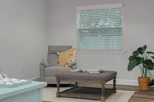 511 25th Ave N, Saint Petersburg, FL 33704 - Photo 7