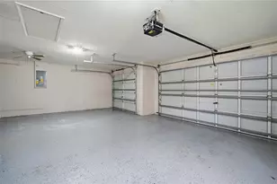 5912 Bramble Bush Ct, Zephyrhills, FL 33541 - Photo 43