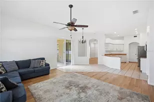 5912 Bramble Bush Ct, Zephyrhills, FL 33541 - Photo 15