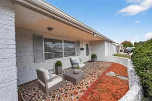 10841 Piccadilly Rd, Port Richey, FL 34668 - Photo 5
