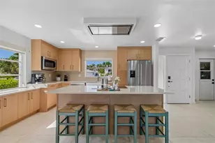 114 8th St, Belleair Beach, FL 33786 - Photo 11