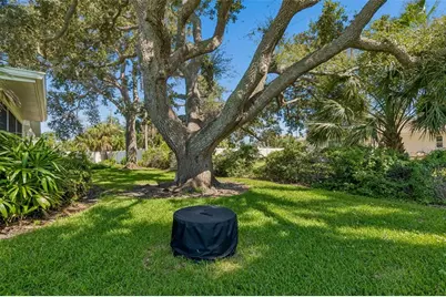 114 8th Street, Belleair Beach, FL 33786 - Photo 37