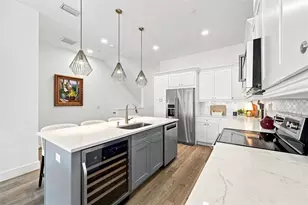 11797 1st St E, Treasure Island, FL 33706 - Photo 13