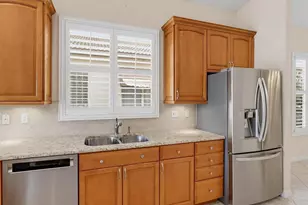 3944 Silk Oak Ln, Palm Harbor, FL 34685 - Photo 7
