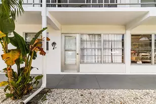 1221 Drew St, Clearwater, FL 33755 - Photo 3