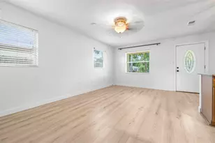 729 88th Ave N, Saint Petersburg, FL 33702 - Photo 9