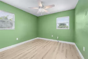 729 88th Ave N, Saint Petersburg, FL 33702 - Photo 21
