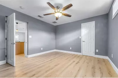 729 88th Avenue N, Saint Petersburg, FL 33702 - Photo 15