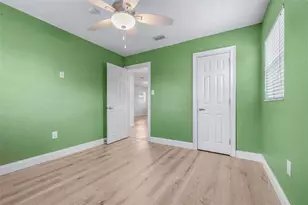 729 88th Ave N, Saint Petersburg, FL 33702 - Photo 23