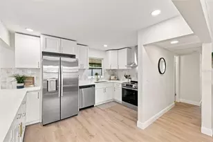 6041 15th St N, Saint Petersburg, FL 33703 - Photo 7