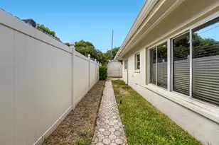 13931 Dominica Dr, Seminole, FL 33776 - Photo 27