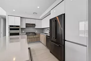 400 Central Ave, Saint Petersburg, FL 33701 - Photo 15